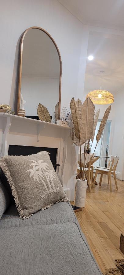Boutique Beach House In The Heart Of St. Kilda Melbourne Ngoại thất bức ảnh