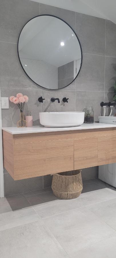 Boutique Beach House In The Heart Of St. Kilda Melbourne Ngoại thất bức ảnh